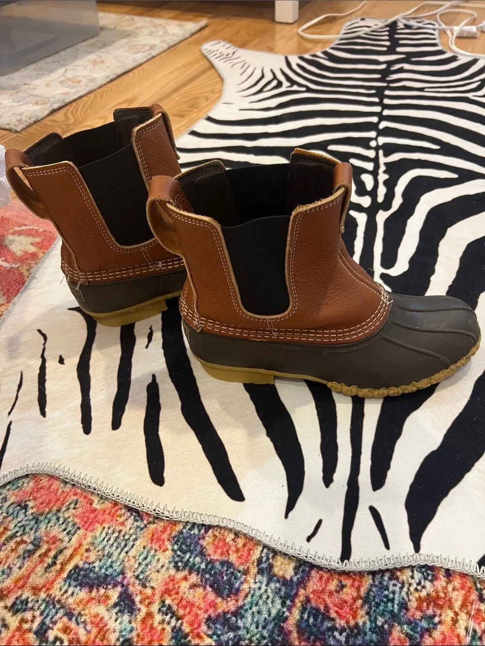 L.L. Bean Women’s Bean Boot, 6.5”Chelsea size 9